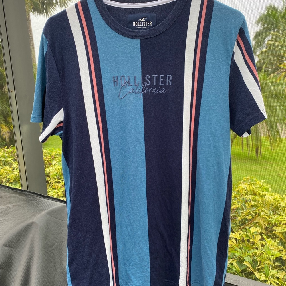 Men’s Hollister T-Shirt